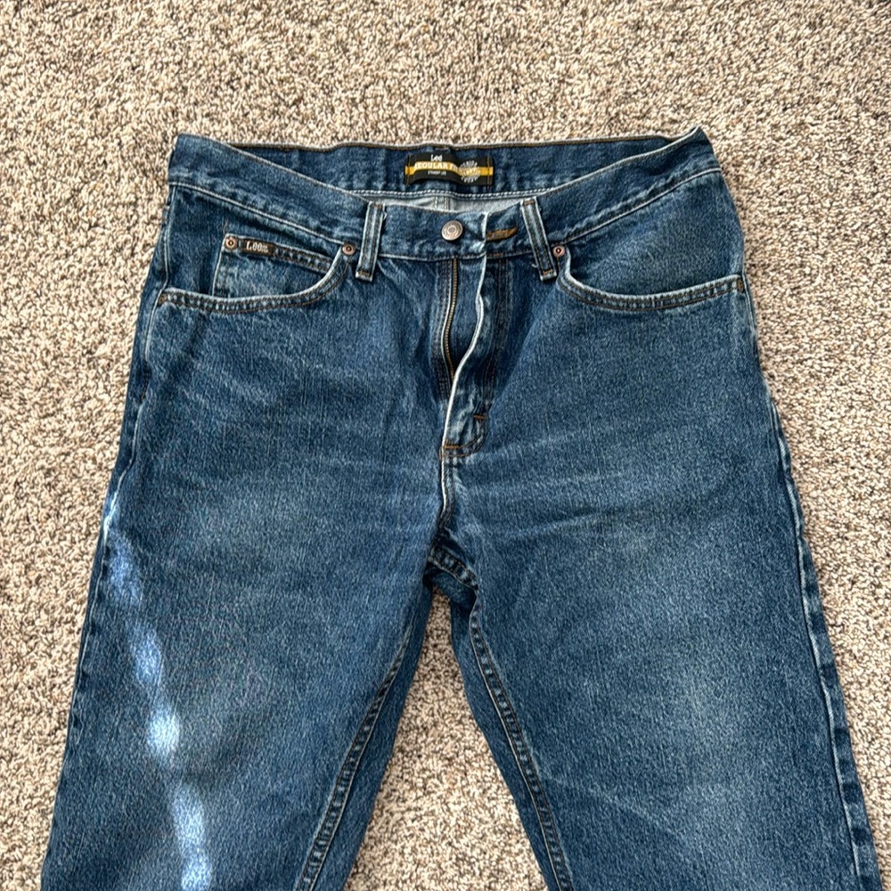 Vintage Lee Jeans 33x30 (fits women size 27/28)